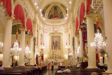 Gzira-Parish-Church-inside
